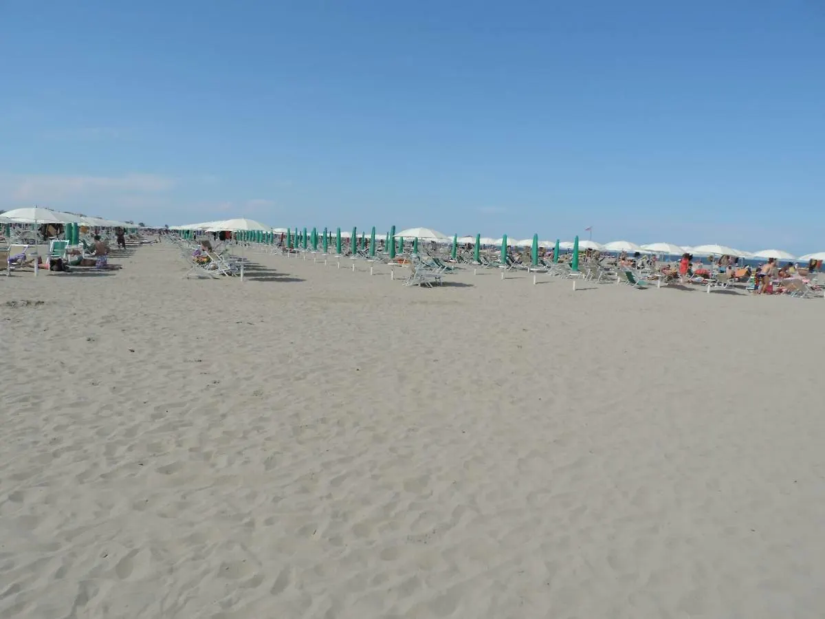 Victoria Mobilehome In Camping Mare E Pineta Lido di Spina 4*,  Italien